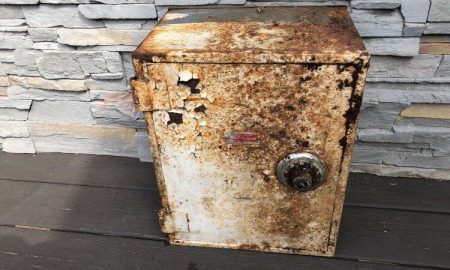 Man Found A Safe Buried In His Backyard